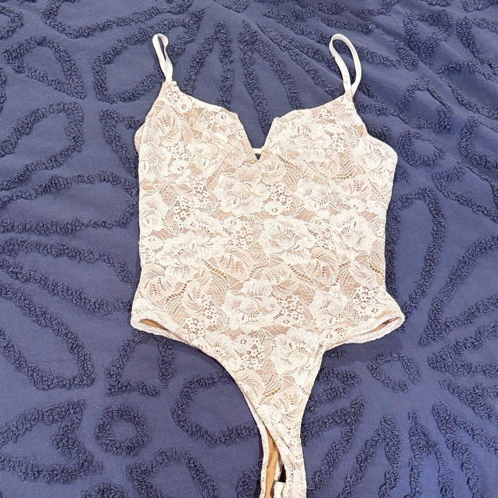 Lace Floral Bodysuit